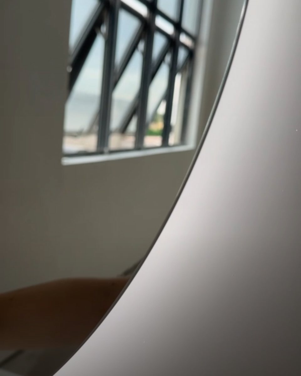 Round Backlit LED Bathroom Mirror | Touch Switch, Anti-Fog & Easy Installation
